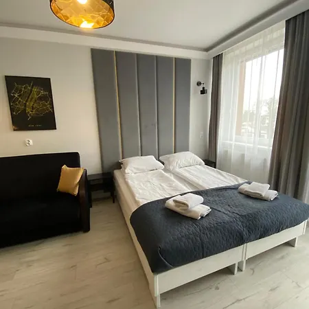 308 Planeta, 100 M Od Plazy