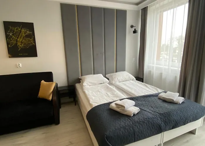 308 Planeta, 100 M Od Plazy